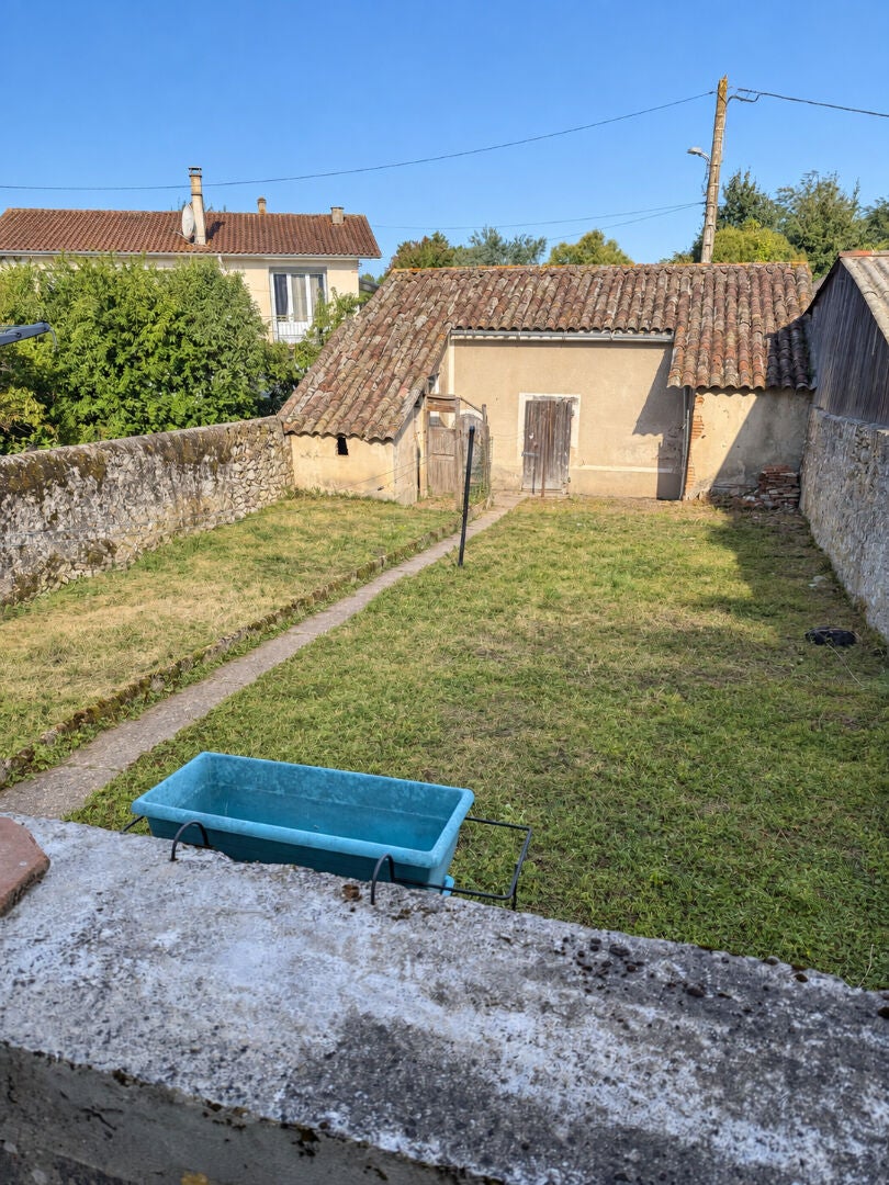 House Route de Thouars in Feugarolles