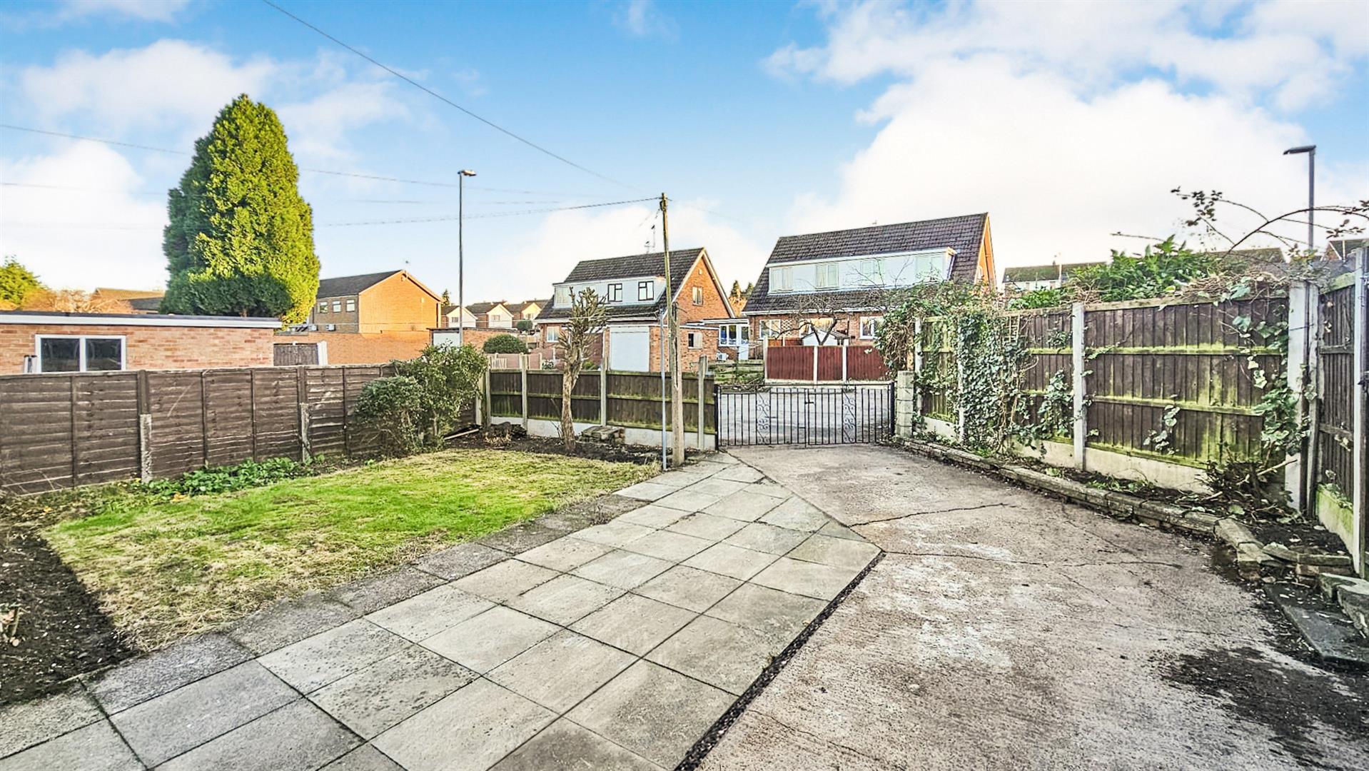 House Warkton Close in Beeston