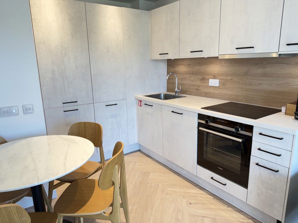 Flat Minerva Way in Glasgow