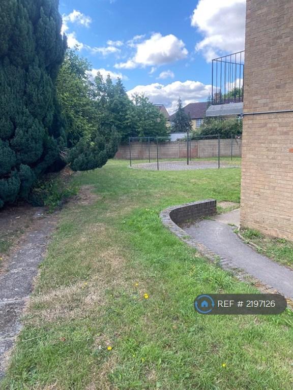 House Green Road in Greater London