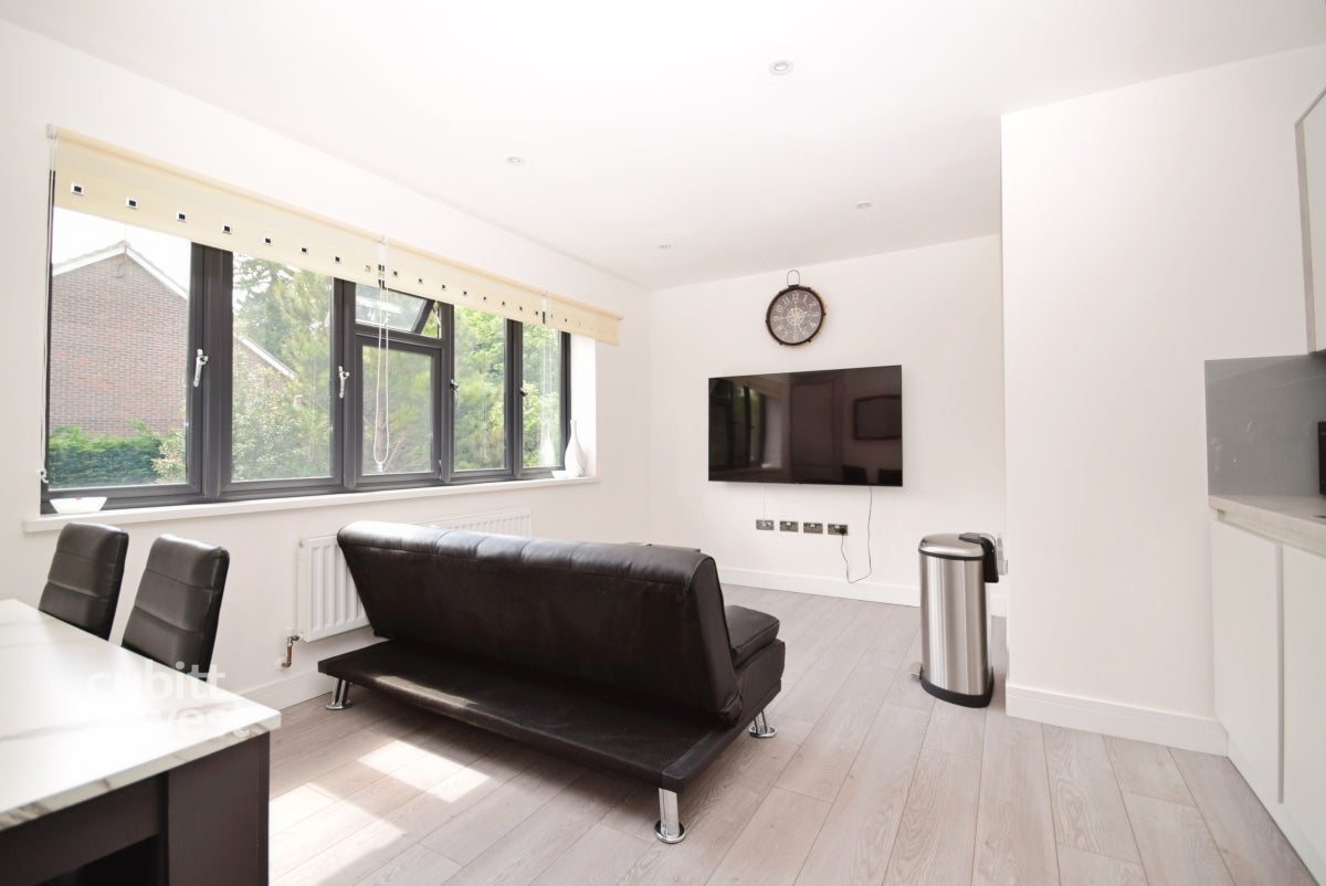 Flat Brighton Road in Greater London