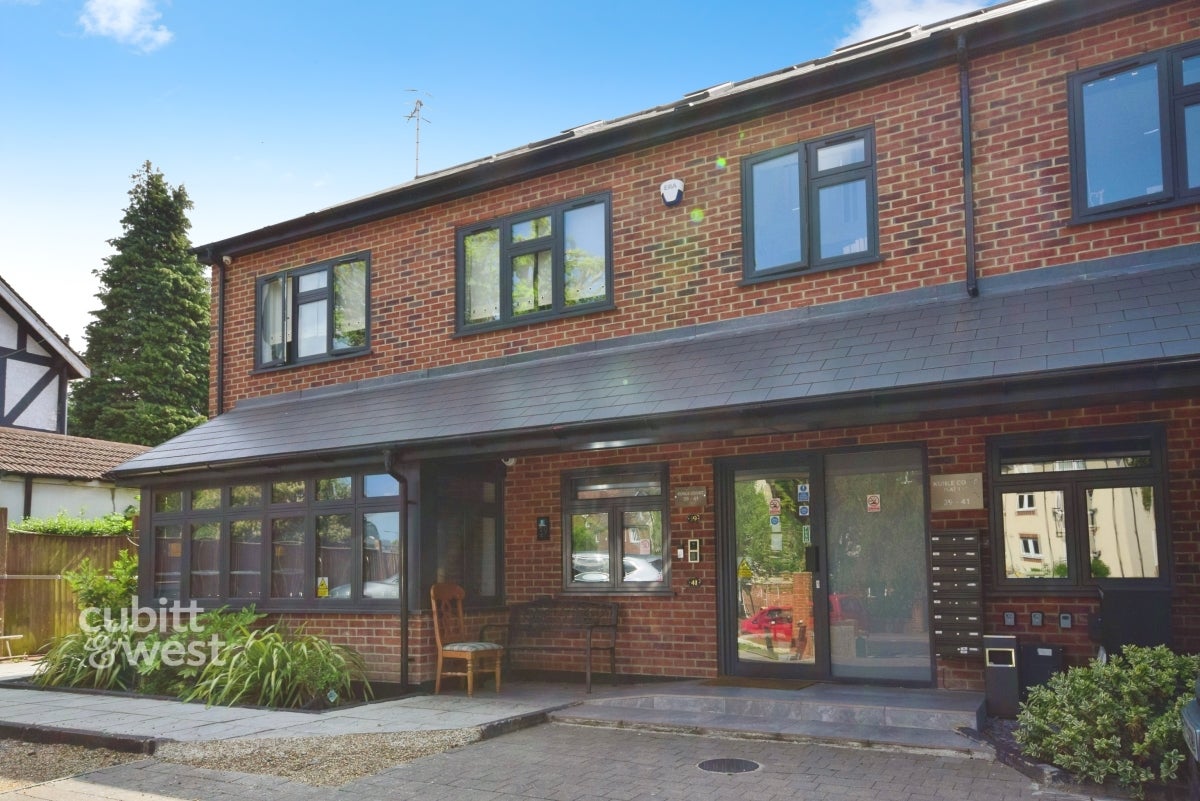 Flat Brighton Road in Greater London