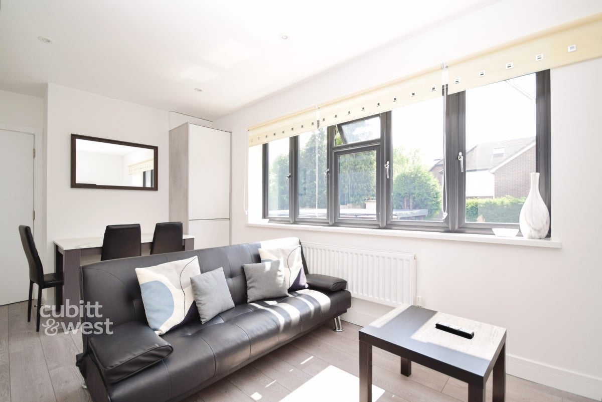 Flat Brighton Road in Greater London