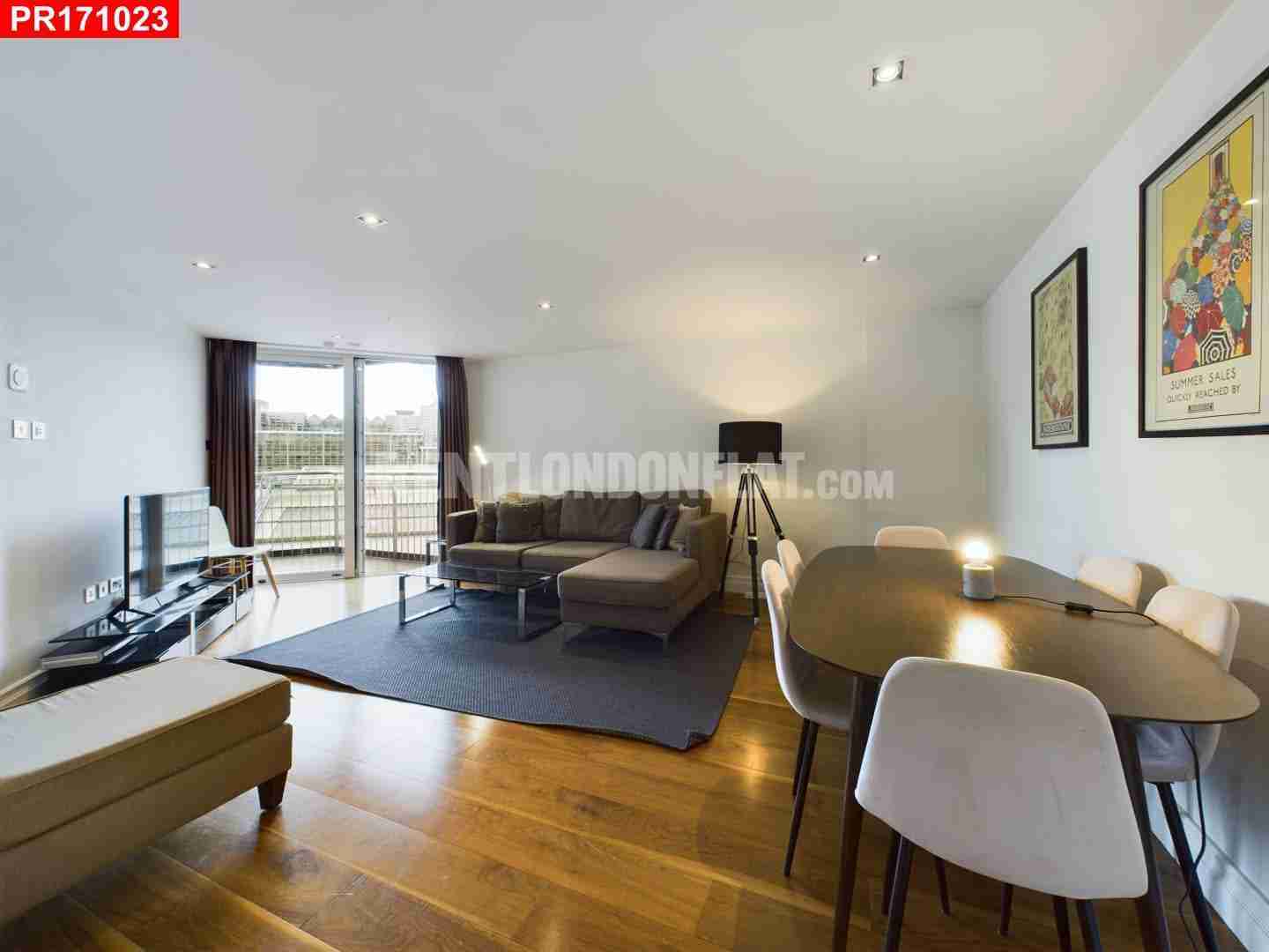 Flat Bridge Place in City of Westminster