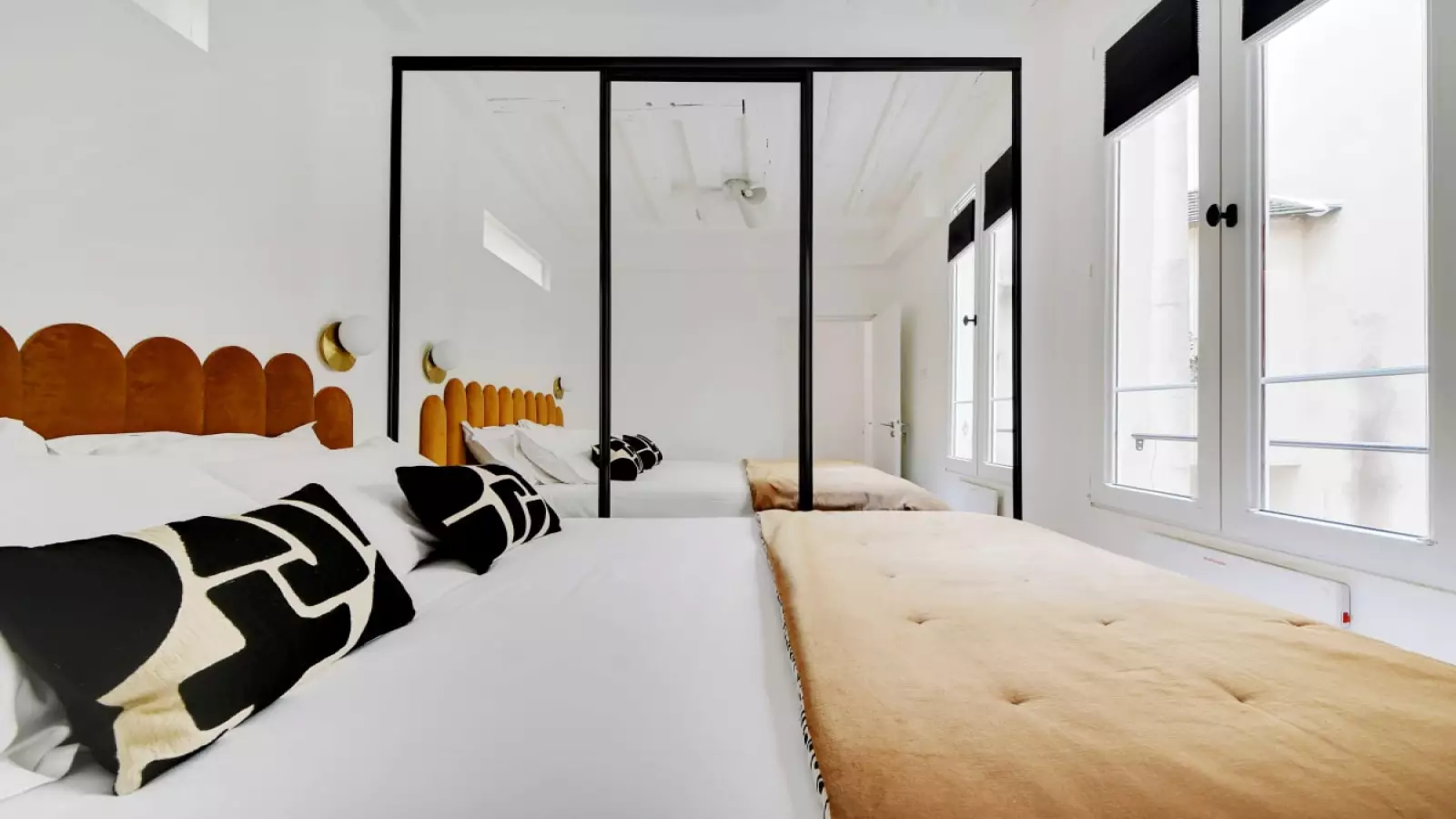 Flat Rue Dussoubs in Paris
