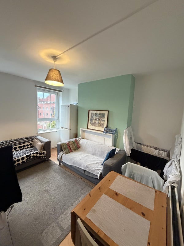 Room Tabard Street in Greater London