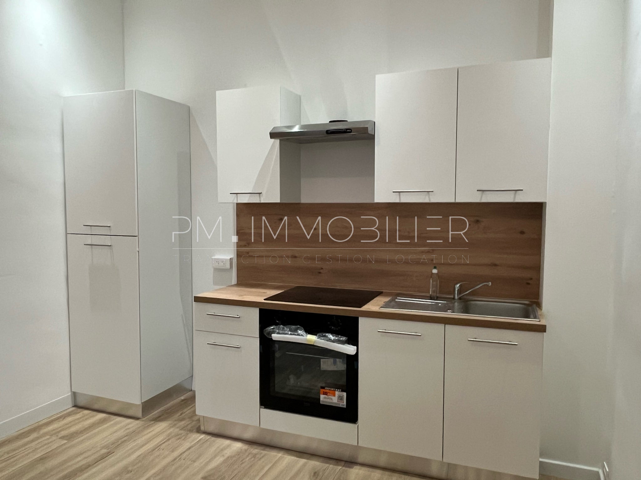 Flat Rue Saint-Savournin in Marseille