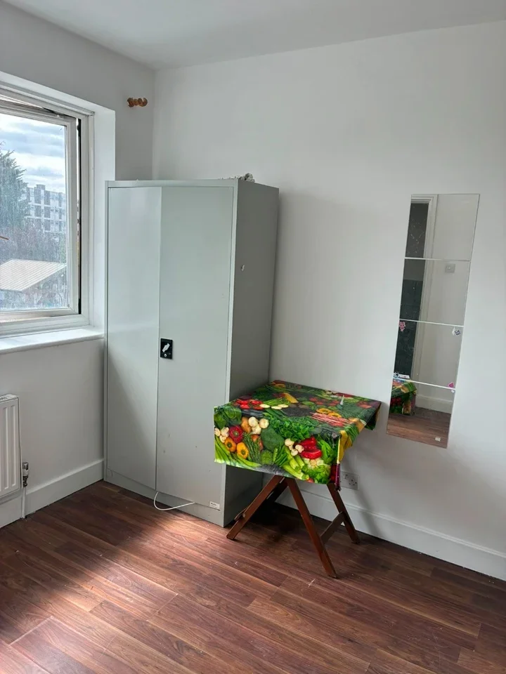 Room Farm Avenue in Greater London