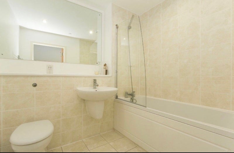 Room Jupp Road West in Greater London