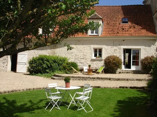 House Rue des Canes in Ocquerre