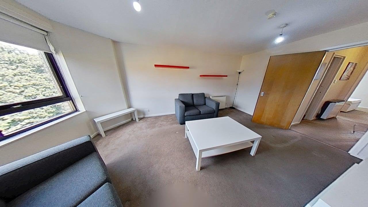 Flat Milnpark Gardens in Glasgow