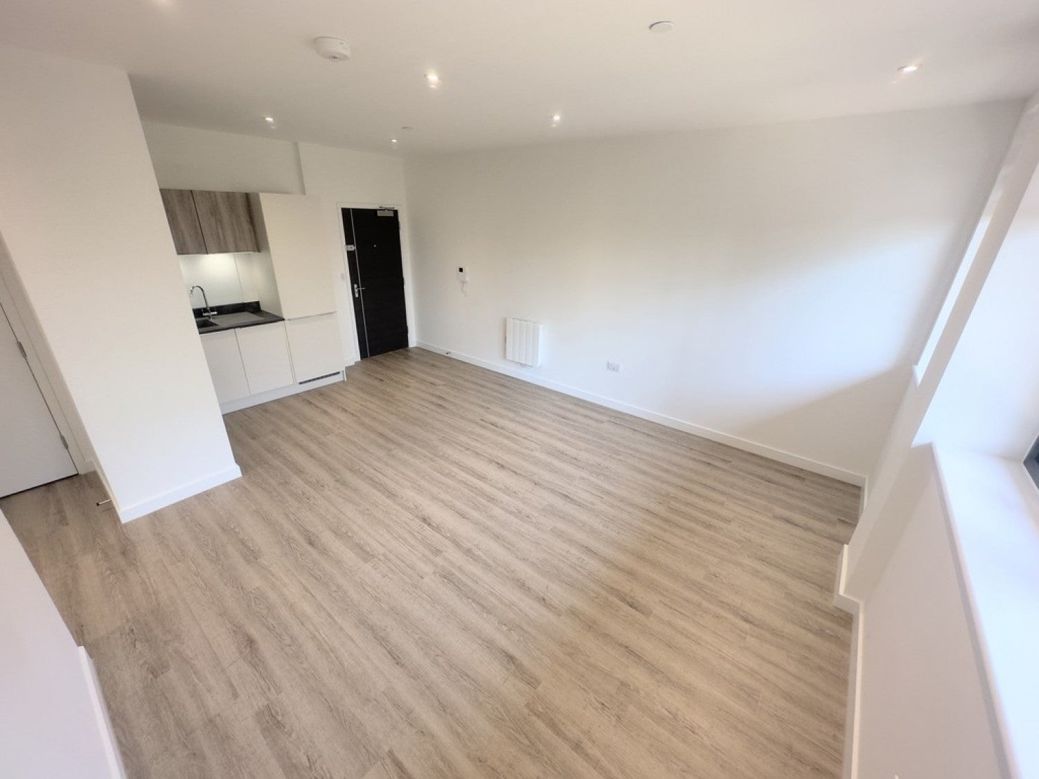 Flat Ashwood Way in Basingstoke and Deane