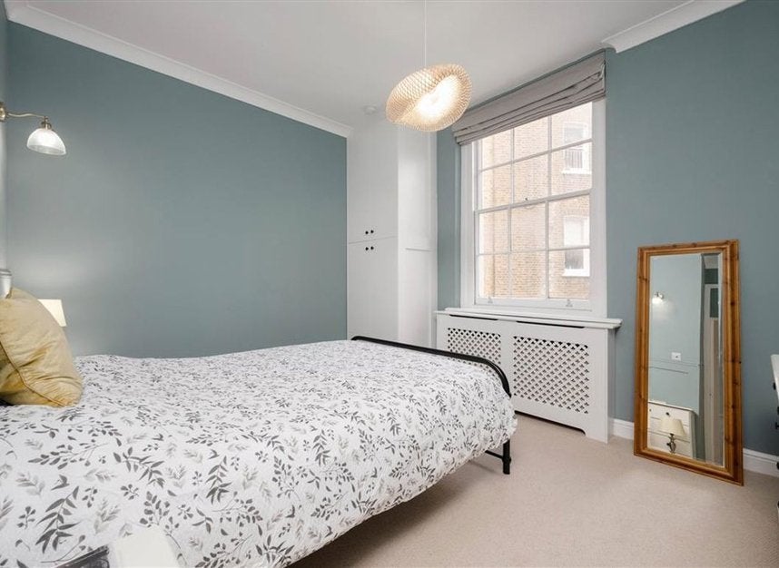 Flat Gloucester Terrace in City of Westminster