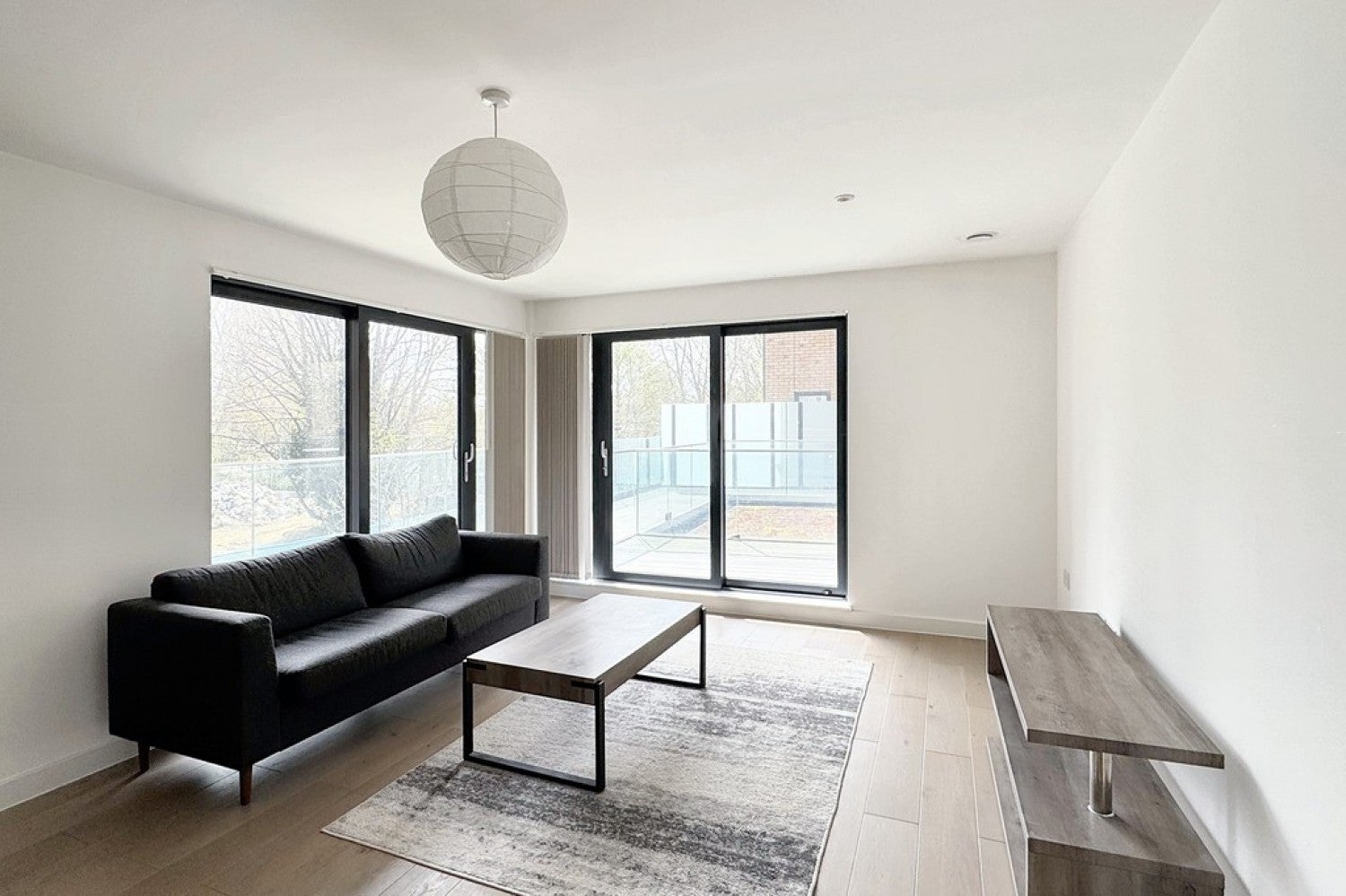 Flat Leacon Road in Ashford