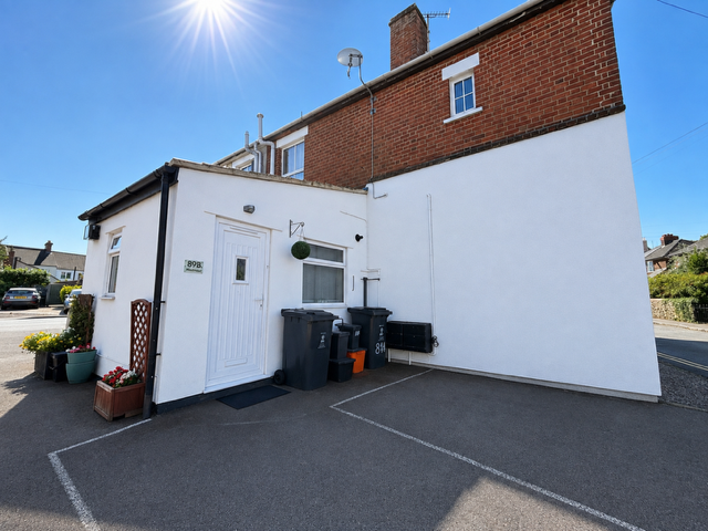 Flat Westrop in Highworth