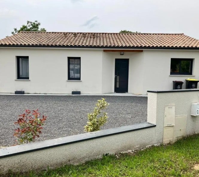 House Rue des Treilles in Libourne