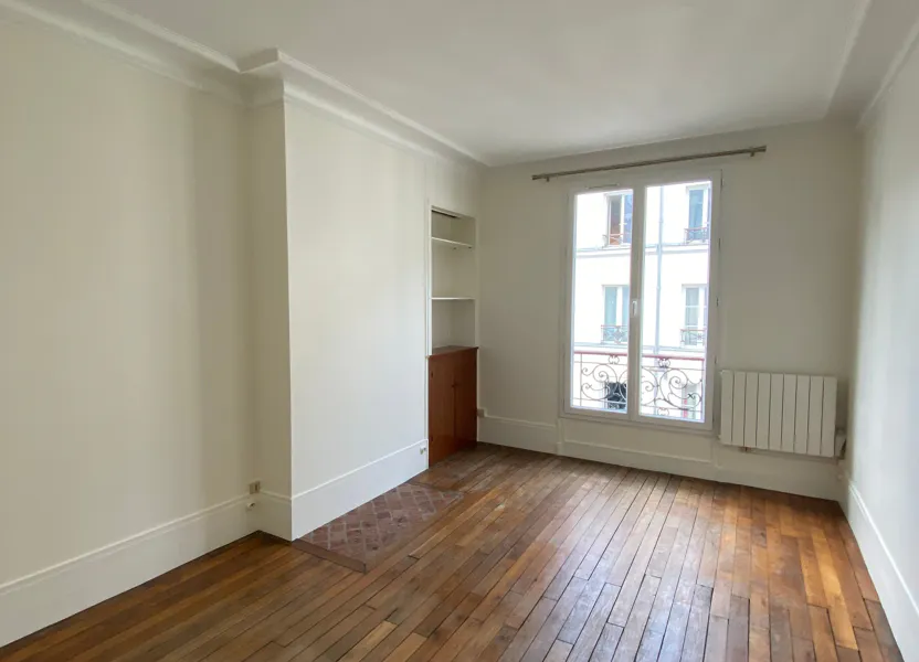 Flat Rue de la Roquette in Paris