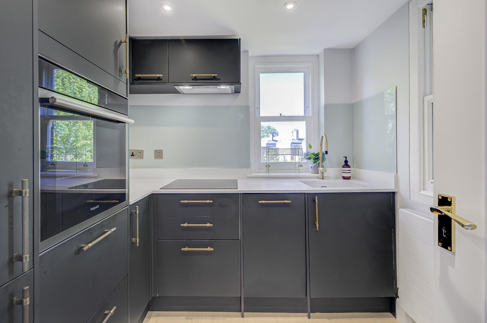 Flat Lower Sloane Street in Greater London