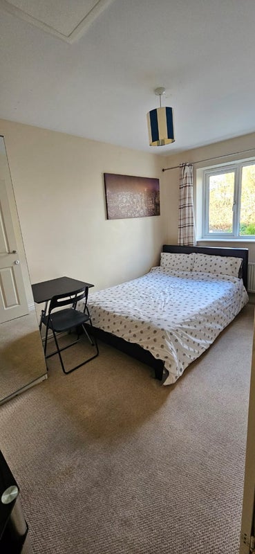 Room Bakewell Drive in Nottingham