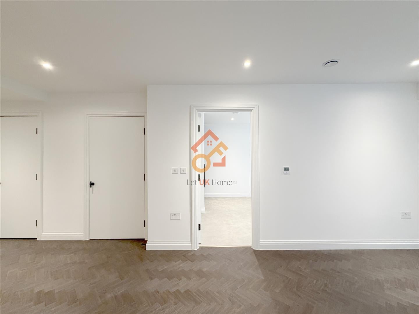 Flat Eden Place in Oxted