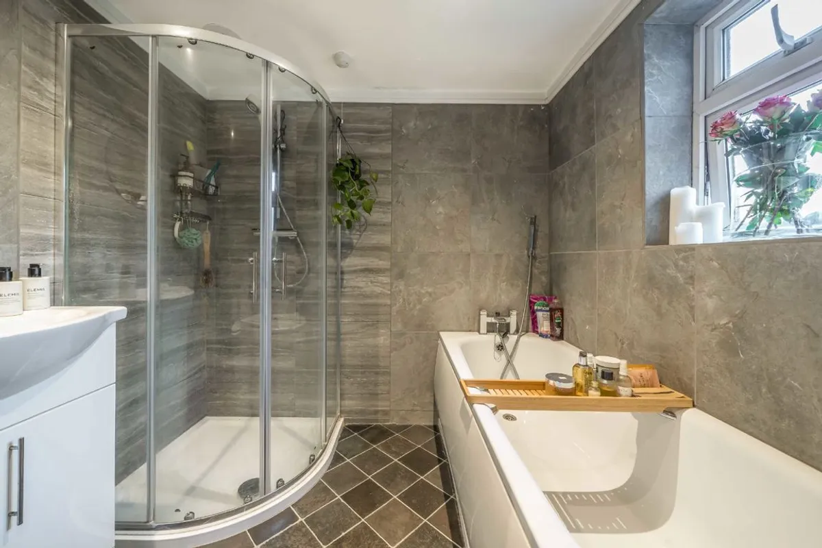 Flat Landor Road in Greater London