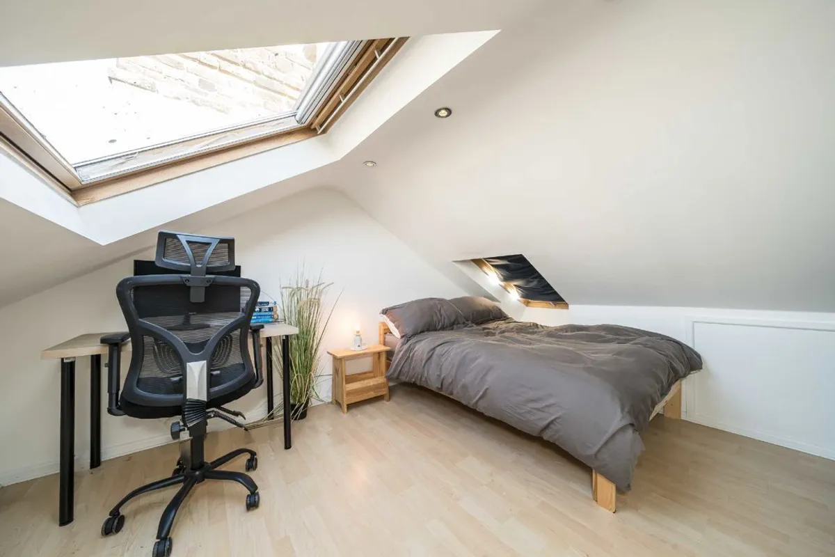 Flat Landor Road in Greater London