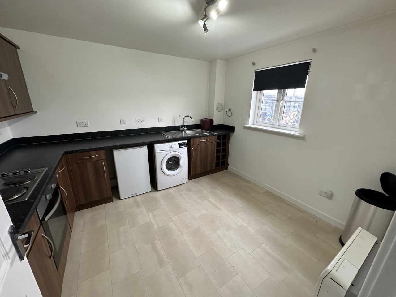 Flat Lloyd Court in Rutherglen