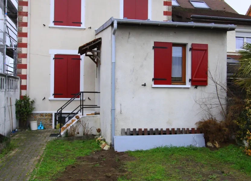Maison Rue des Perclairs à Les Mureaux