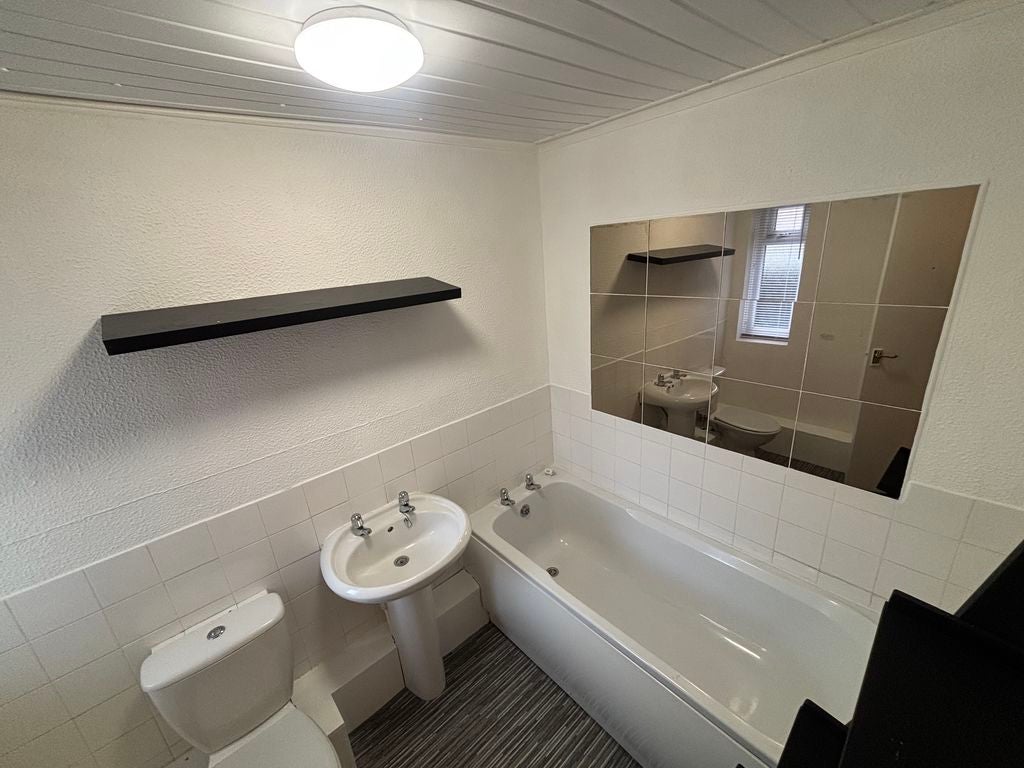 Flat Lansdowne Road in Middlesbrough