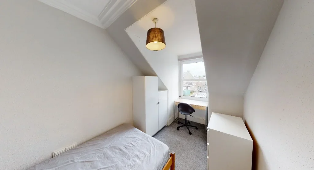Flat Broomhill Road in Aberdeen City