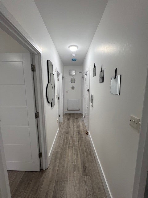 Flat Pembury Road in Greater London