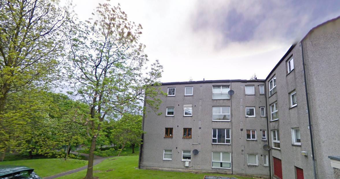 Flat Cedar Road in Cumbernauld