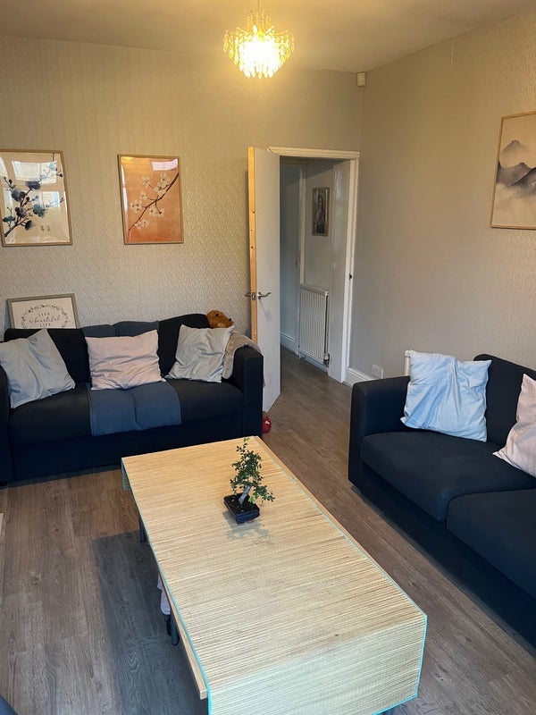 Room Northfield Road in Sheffield