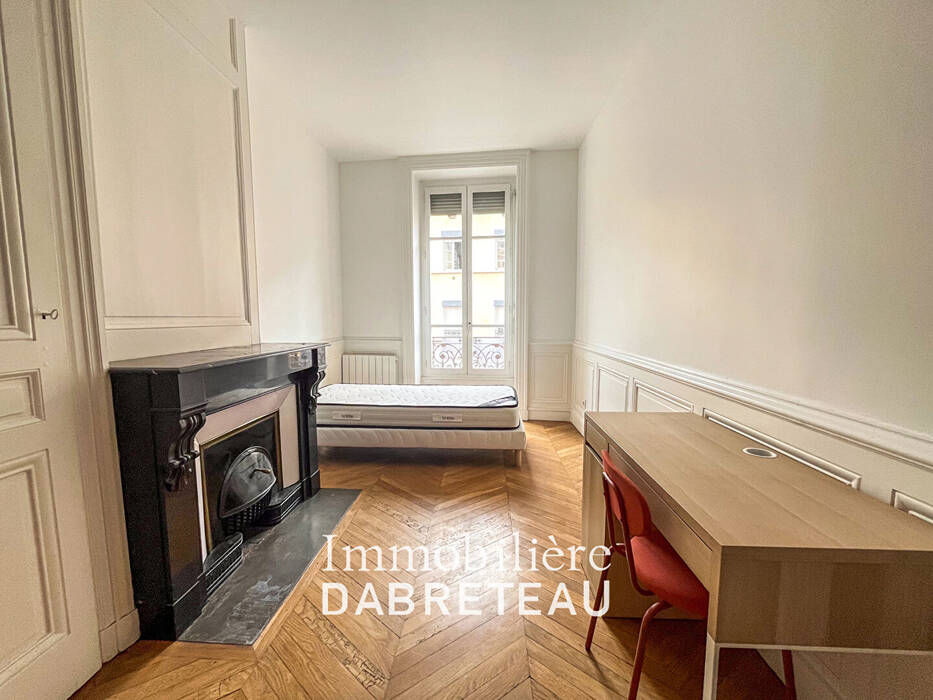 Chambre Avenue des Frères Lumière à Lyon