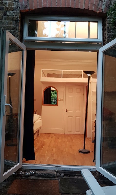 Room Woodgrange Avenue in Greater London