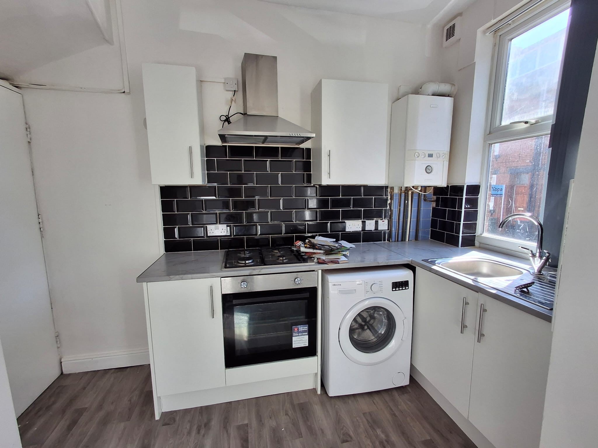 House Moorfield Grove in Leeds