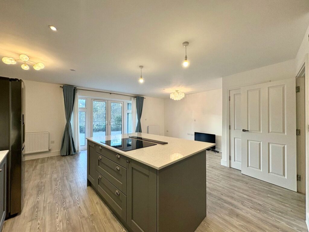 House Lakeview Lane in Surrey Heath