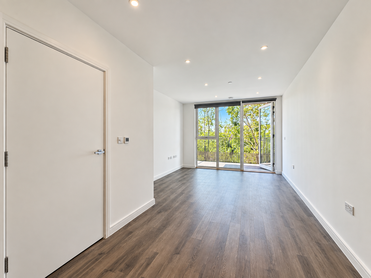 Flat Corbet Gardens in Greater London