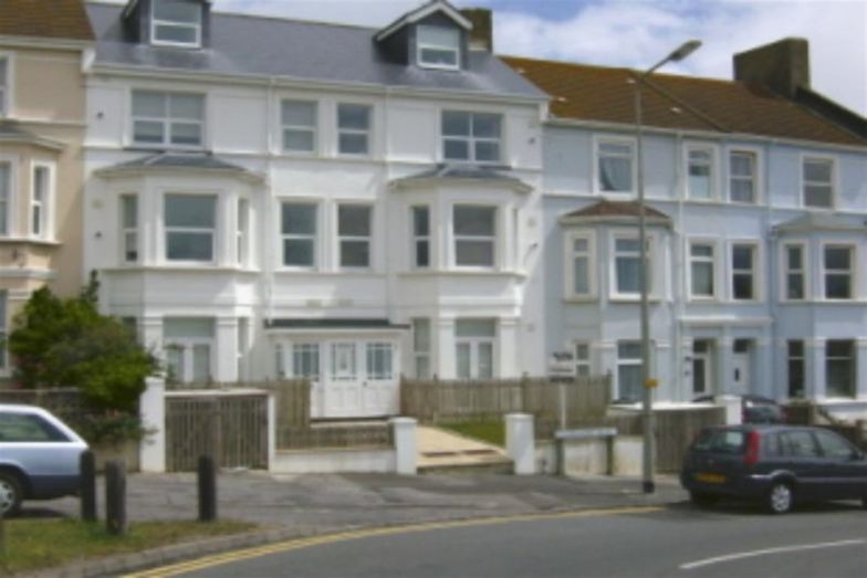 Flat Claremont Road in Seaford