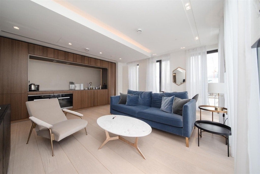 Flat Houghton Street in City of Westminster