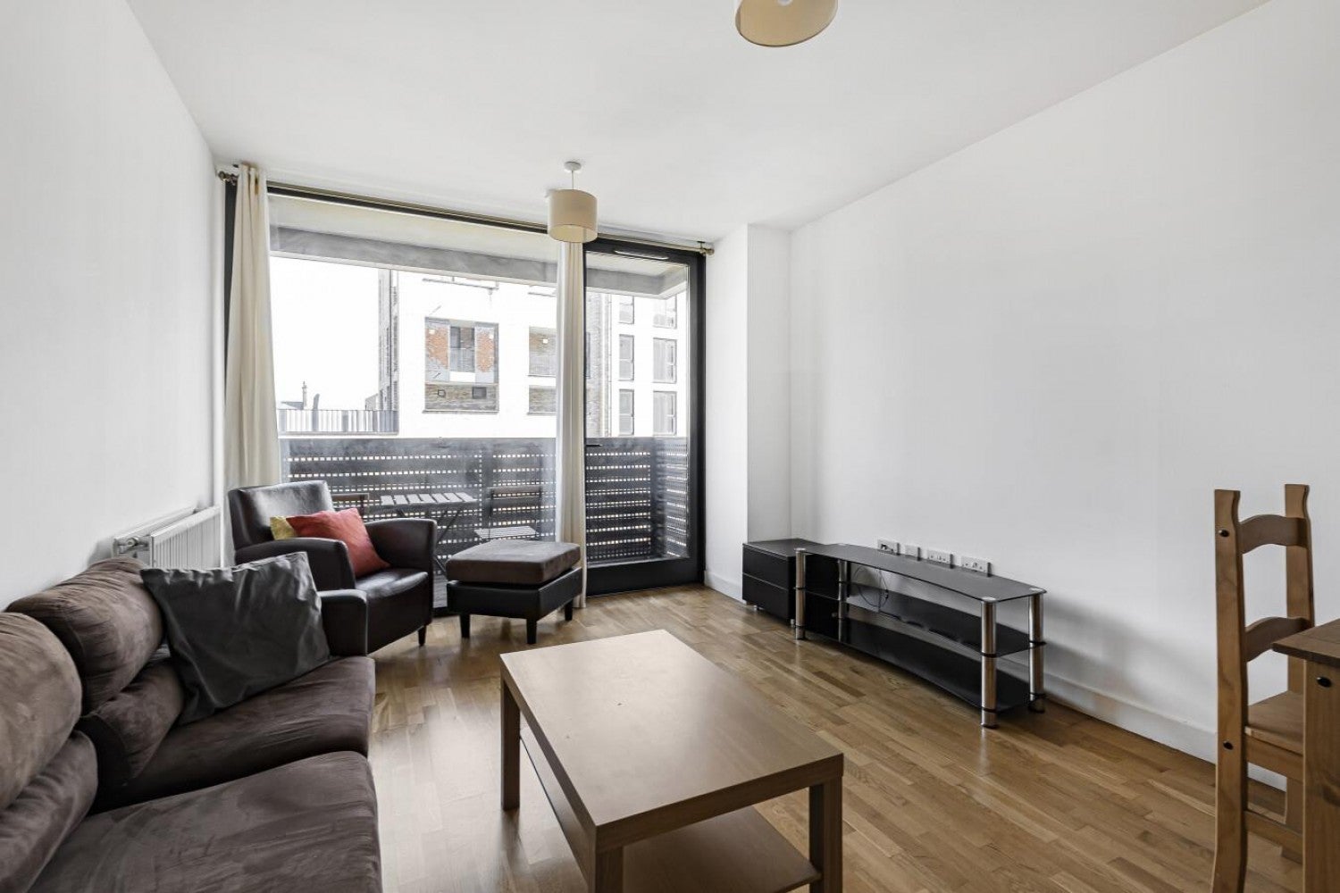 Flat Amelia Street in Greater London