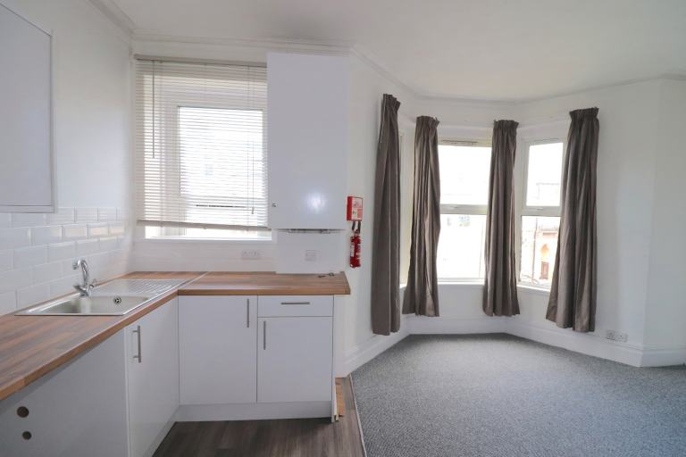 Flat Claude Road in Cardiff