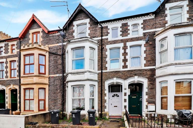 Flat Claude Road in Cardiff