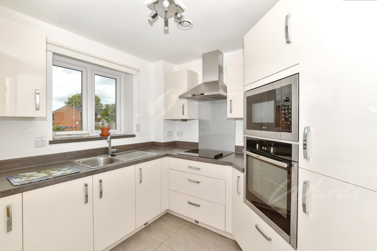 Flat Small Hythe Road in Tenterden