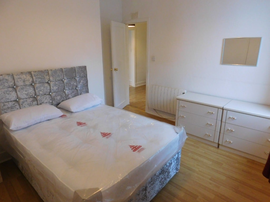 Room Urquhart Road in Aberdeen City