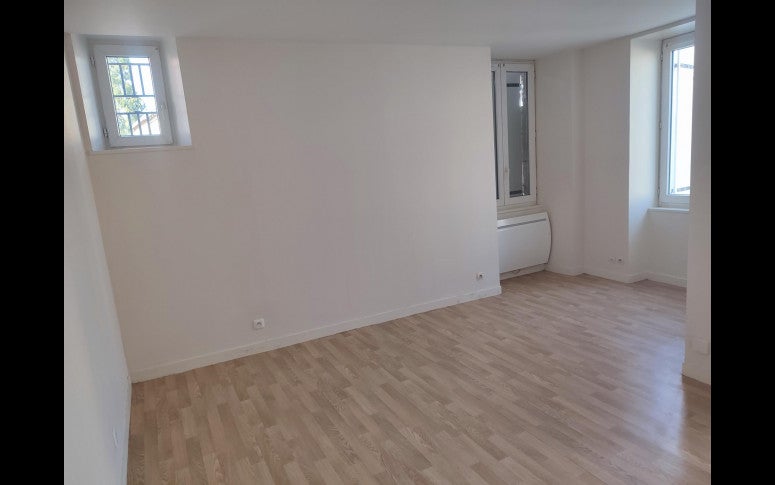 Chambre Rue de la Gare à Neuvy-Pailloux