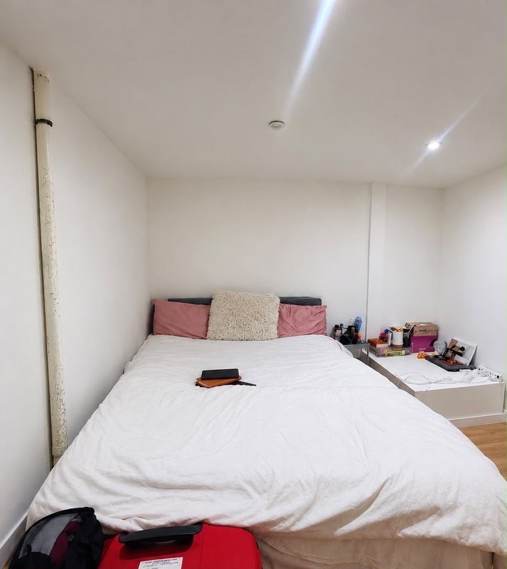 Room The Heights in Greater London
