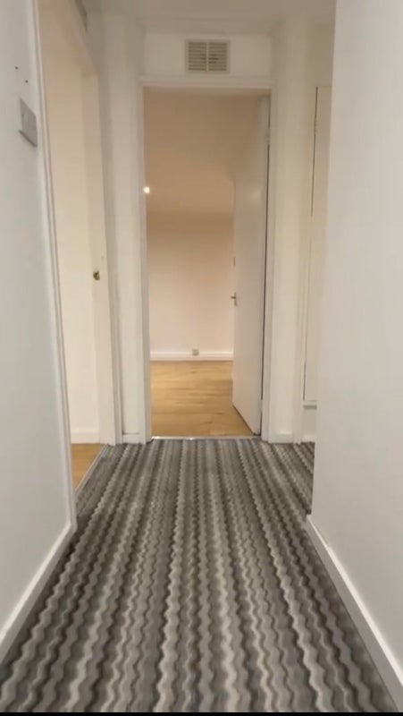 Room The Heights in Greater London