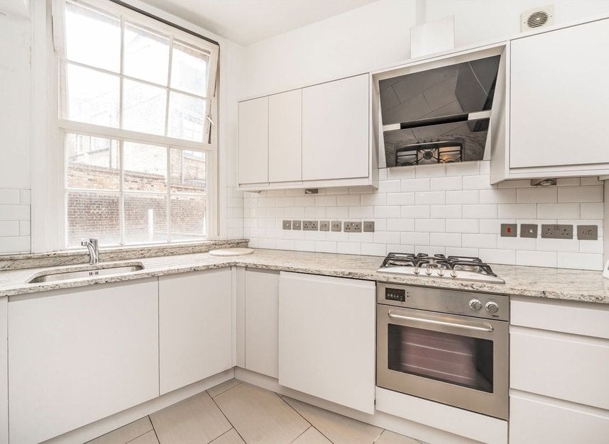 Flat Clerkenwell Road in Greater London