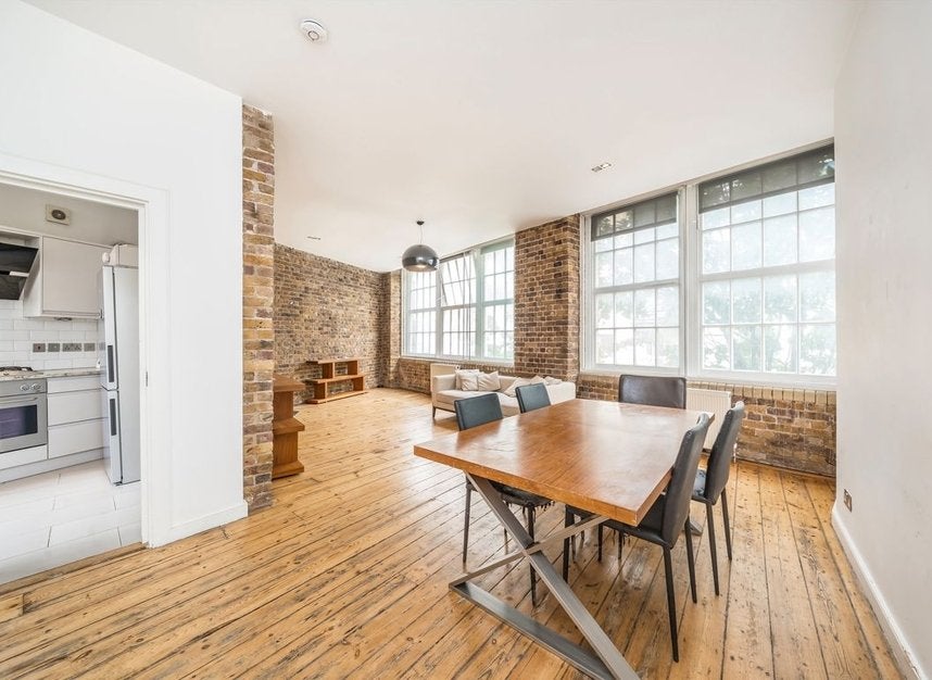 Flat Clerkenwell Road in Greater London